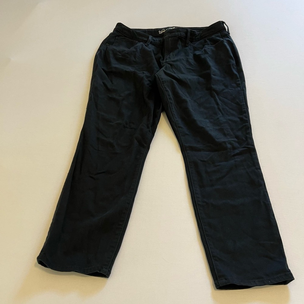 Universal Thread Mid Rise Curvy Skinny black pants 14/32S